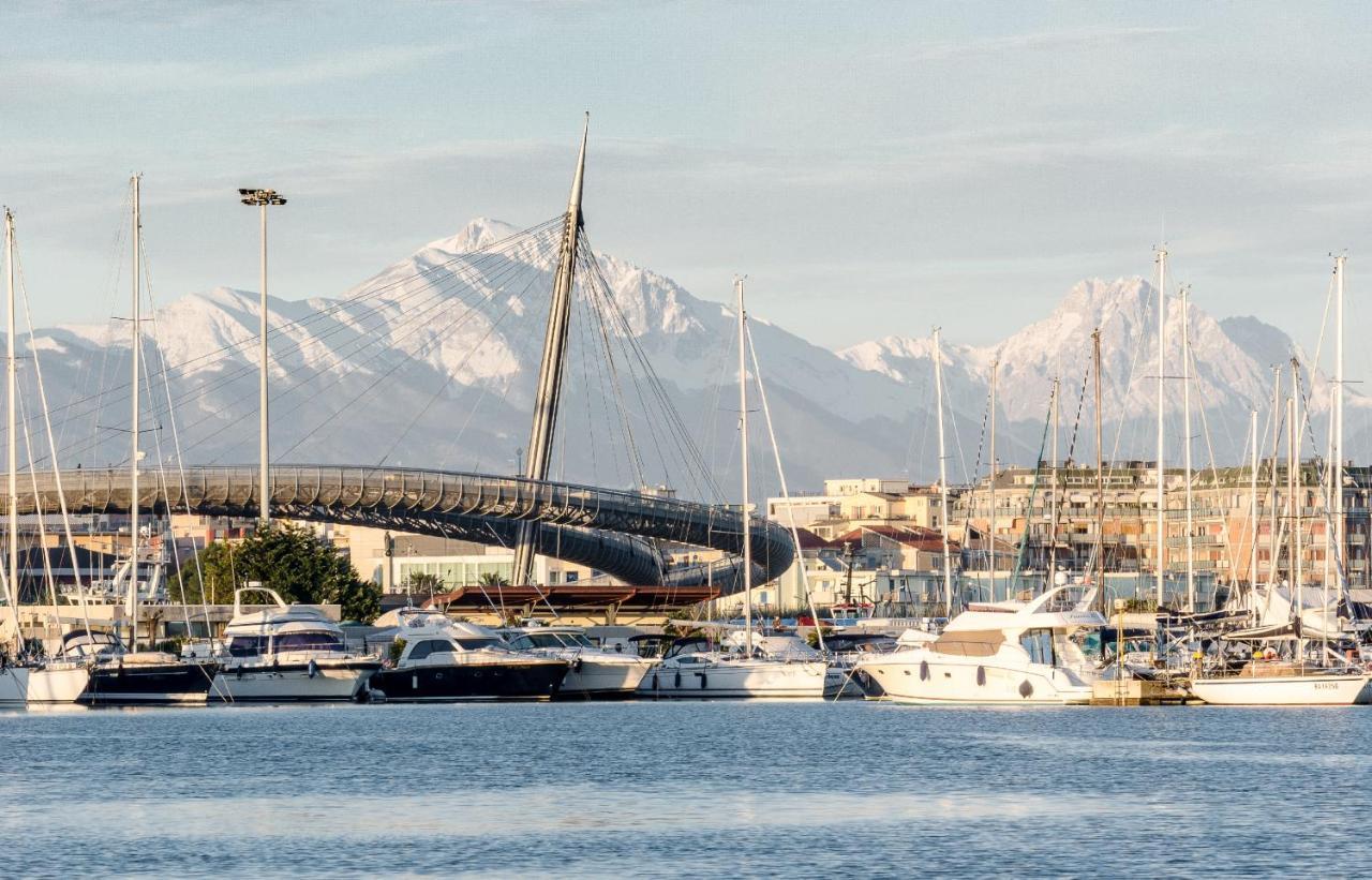 Ferienwohnung Casa Klimt Vicinissima Al Mare Parcheggio Privato Gratuito Se Disponibile Pescara Exterior foto
