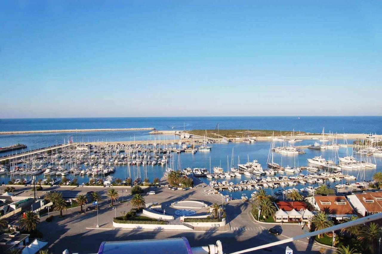 Ferienwohnung Casa Klimt Vicinissima Al Mare Parcheggio Privato Gratuito Se Disponibile Pescara Exterior foto