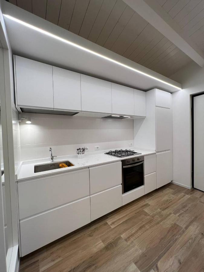 Ferienwohnung Casa Klimt Vicinissima Al Mare Parcheggio Privato Gratuito Se Disponibile Pescara Exterior foto