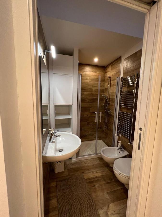 Ferienwohnung Casa Klimt Vicinissima Al Mare Parcheggio Privato Gratuito Se Disponibile Pescara Exterior foto