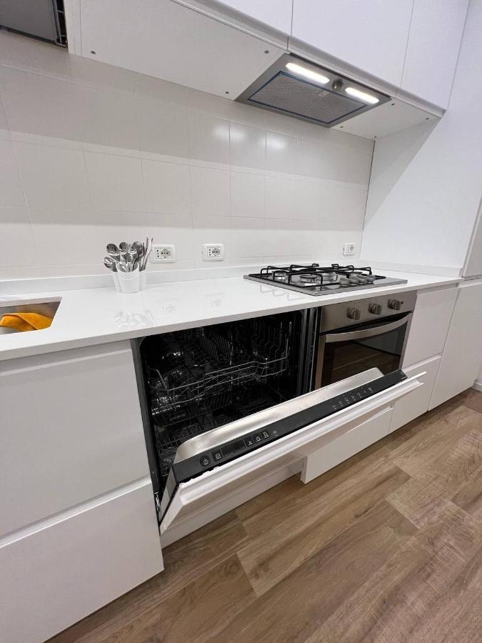 Ferienwohnung Casa Klimt Vicinissima Al Mare Parcheggio Privato Gratuito Se Disponibile Pescara Exterior foto