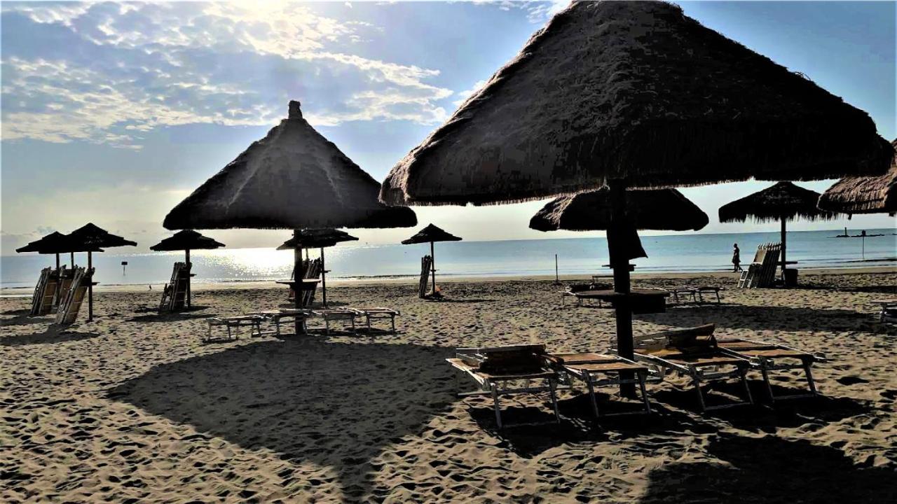 Ferienwohnung Casa Klimt Vicinissima Al Mare Parcheggio Privato Gratuito Se Disponibile Pescara Exterior foto