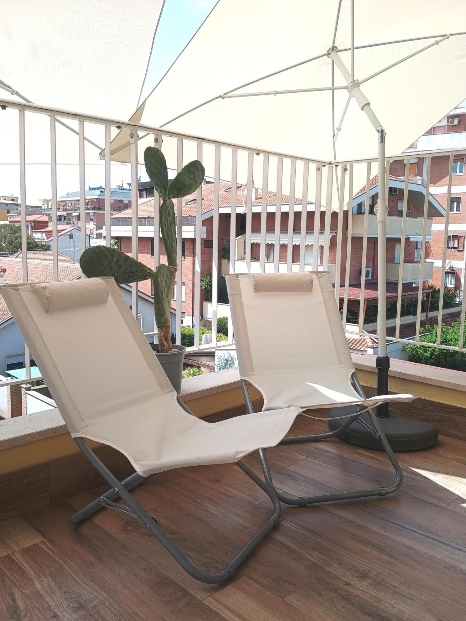 Ferienwohnung Casa Klimt Vicinissima Al Mare Parcheggio Privato Gratuito Se Disponibile Pescara Exterior foto
